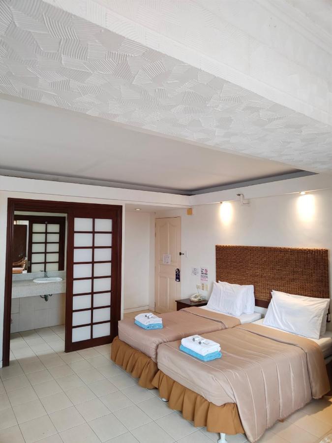 Wild Orchid Beach Resort Olongapo Eksteriør billede