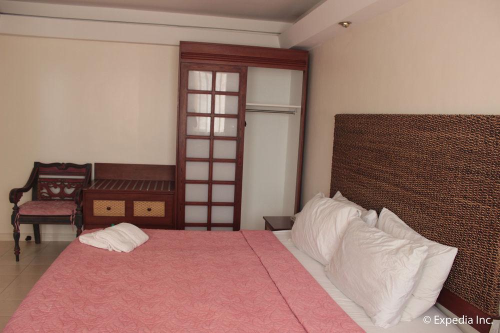 Wild Orchid Beach Resort Olongapo Eksteriør billede